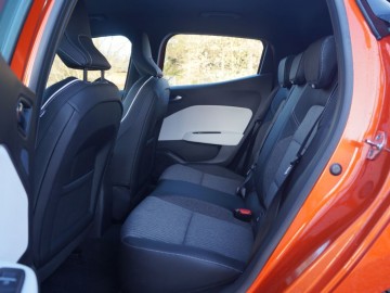 Renault Clio 1,3 TCe RS-Line 130 KM 7DCT &ndash; Fancuski mieszczuch