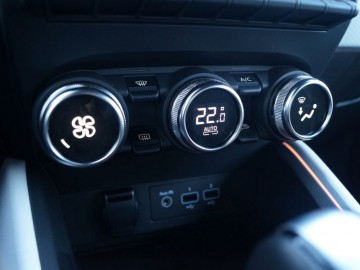 Renault Clio 1,3 TCe RS-Line 130 KM 7DCT &ndash; Fancuski mieszczuch