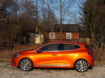 Renault Clio 1,3 TCe RS-Line 130 KM 7DCT &ndash; Fancuski mieszczuch