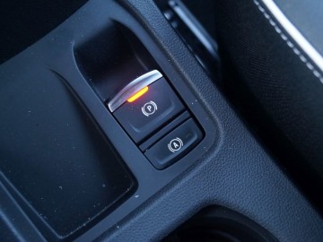 Renault Clio 1,3 TCe RS-Line 130 KM 7DCT &ndash; Fancuski mieszczuch