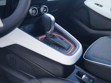 Renault Clio 1,3 TCe RS-Line 130 KM 7DCT &ndash; Fancuski mieszczuch