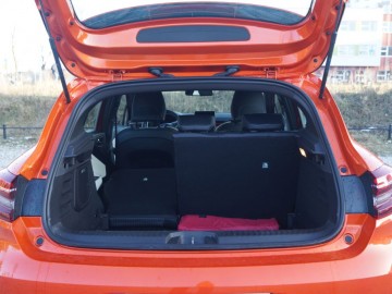 Renault Clio 1,3 TCe RS-Line 130 KM 7DCT &ndash; Fancuski mieszczuch