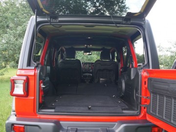Jeep Wrangler Rubicon 2,0 GME 272 KM 8AT &ndash; Legenda nadal żywa