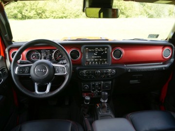 Jeep Wrangler Rubicon 2,0 GME 272 KM 8AT &ndash; Legenda nadal żywa