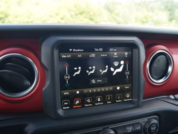 Jeep Wrangler Rubicon 2,0 GME 272 KM 8AT &ndash; Legenda nadal żywa
