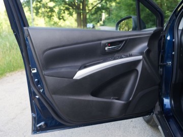 Suzuki SX4 Hybrid Allgrip 1,4 BoosterJet 128 KM SVHS MT6 &ndash; Przyzwoite rozwiązanie