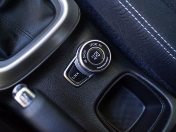 Suzuki SX4 Hybrid Allgrip 1,4 BoosterJet 128 KM SVHS MT6 &ndash; Przyzwoite rozwiązanie