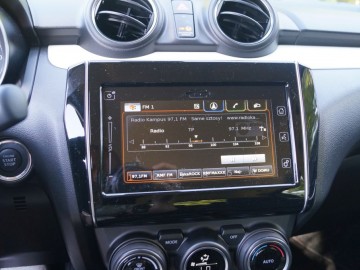 Suzuki Swift 1,2 DualJet SHVS 83 KM 5 MT - Urokliwy