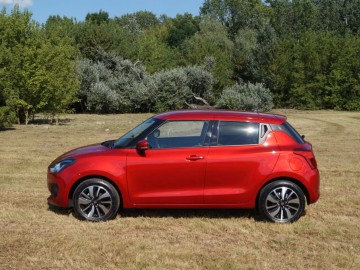 Suzuki Swift 1,2 DualJet SHVS 83 KM 5 MT - Urokliwy