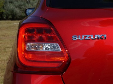 Suzuki Swift 1,2 DualJet SHVS 83 KM 5 MT - Urokliwy