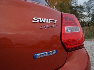 Suzuki Swift Sport 1,4 BoosterJet 48V SVHS 129 KM MT6 – Miejski gokart?