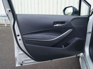 Suzuki Swace Hybrid 1,8 Elegance 2WD E-CVT - Ciekawa propozycja