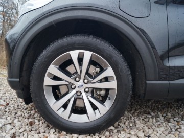 Ford Explorer 3,0 V6 457 KM 10 AT &ndash; Monument na kołach