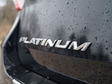 Ford Explorer 3,0 V6 457 KM 10 AT &ndash; Monument na kołach