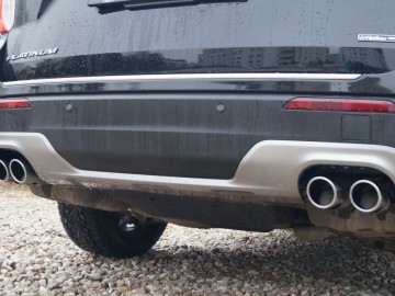 Ford Explorer 3,0 V6 457 KM 10 AT &ndash; Monument na kołach