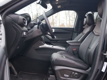 Ford Explorer 3,0 V6 457 KM 10 AT &ndash; Monument na kołach