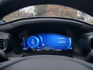 Ford Explorer 3,0 V6 457 KM 10 AT &ndash; Monument na kołach