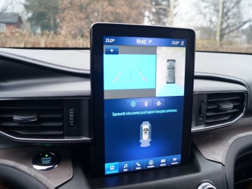 Ford Explorer 3,0 V6 457 KM 10 AT &ndash; Monument na kołach