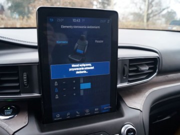 Ford Explorer 3,0 V6 457 KM 10 AT &ndash; Monument na kołach