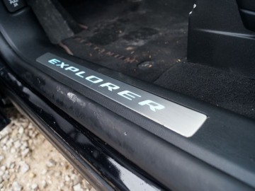 Ford Explorer 3,0 V6 457 KM 10 AT &ndash; Monument na kołach