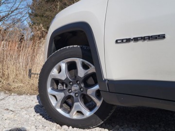 Jeep Compass 1,4 T-MultiAir 170 KM 4x4 9AT - Wszechstronny