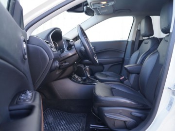 Jeep Compass 1,4 T-MultiAir 170 KM 4x4 9AT - Wszechstronny