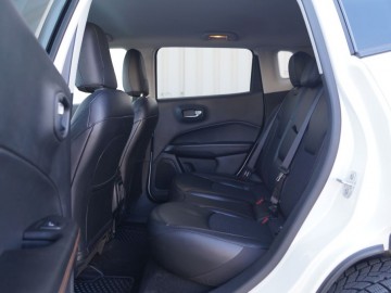 Jeep Compass 1,4 T-MultiAir 170 KM 4x4 9AT - Wszechstronny