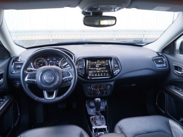 Jeep Compass 1,4 T-MultiAir 170 KM 4x4 9AT - Wszechstronny