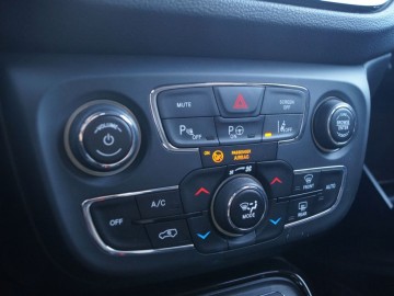 Jeep Compass 1,4 T-MultiAir 170 KM 4x4 9AT - Wszechstronny