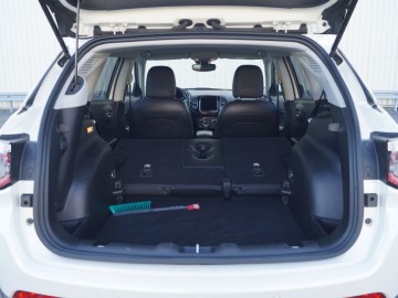 Jeep Compass 1,4 T-MultiAir 170 KM 4x4 9AT - Wszechstronny