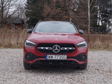Mercedes Benz GLA 220D 4Matic 8AT &ndash; Na plus