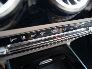 Mercedes Benz GLA 220D 4Matic 8AT &ndash; Na plus