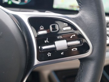 Mercedes Benz GLA 220D 4Matic 8AT &ndash; Na plus