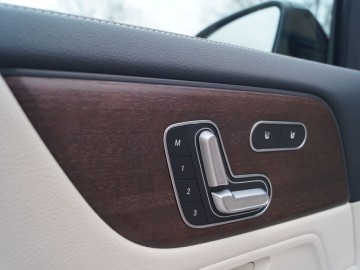 Mercedes Benz GLA 220D 4Matic 8AT &ndash; Na plus
