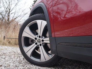 Mercedes Benz GLA 220D 4Matic 8AT &ndash; Na plus