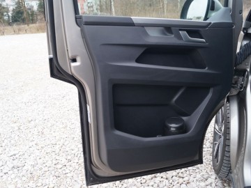 Volkswagen Multivan Highline 6.1 biTDI 199 KM 4Motion DSG &ndash; W komfortowych warunkach &nbsp;