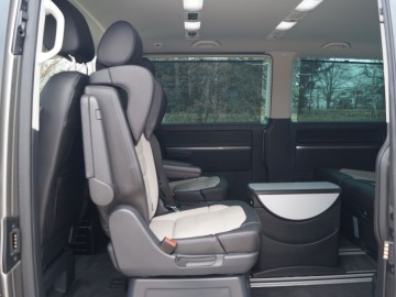 Volkswagen Multivan Highline 6.1 biTDI 199 KM 4Motion DSG – W komfortowych warunkach  