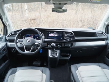 Volkswagen Multivan Highline 6.1 biTDI 199 KM 4Motion DSG &ndash; W komfortowych warunkach &nbsp;