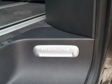Volkswagen Multivan Highline 6.1 biTDI 199 KM 4Motion DSG &ndash; W komfortowych warunkach &nbsp;