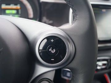 Smart ForTwo Cabrio 17 kWh 83 KM AT &ndash; No ale po co?
