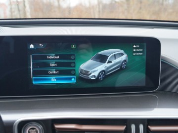 Mercedes Benz EQC 400e 408 KM AT - Elektryk jak nie elektryk