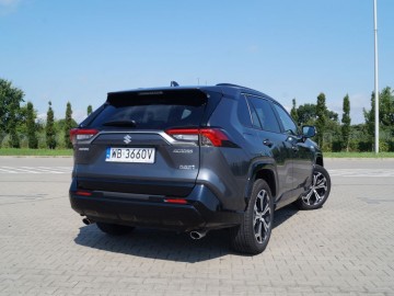 Suzuki Across 2,5 Plug-in hybrid 306 KM AT - Zaskakujący&nbsp;