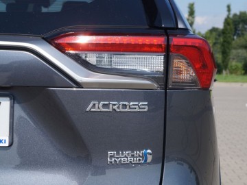 Suzuki Across 2,5 Plug-in hybrid 306 KM AT - Zaskakujący&nbsp;