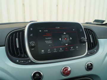 Fiat 500 Hybrid Launch Edition 1,0 70 KM 6MT &ndash; Coś elektrycznego