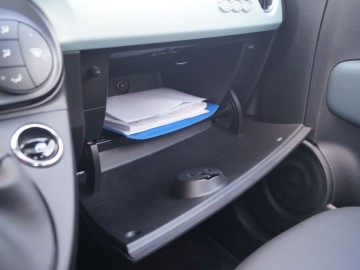 Fiat 500 Hybrid Launch Edition 1,0 70 KM 6MT &ndash; Coś elektrycznego