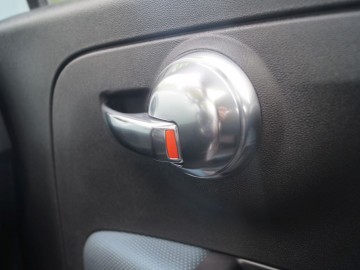 Fiat 500 Hybrid Launch Edition 1,0 70 KM 6MT &ndash; Coś elektrycznego