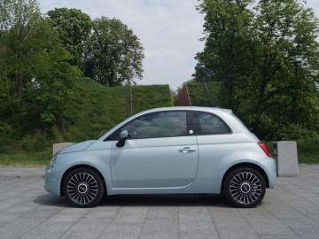 Fiat 500 Hybrid Launch Edition 1,0 70 KM 6MT &ndash; Coś elektrycznego