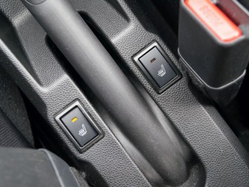 Suzuki Ignis 1,2 Hybrid Dual Jet 83 KM 2WD CVT &ndash; Miejski oryginał