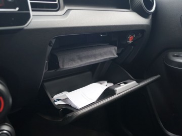 Suzuki Ignis 1,2 Hybrid Dual Jet 83 KM 2WD CVT &ndash; Miejski oryginał