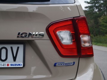 Suzuki Ignis 1,2 Hybrid Dual Jet 83 KM 2WD CVT &ndash; Miejski oryginał